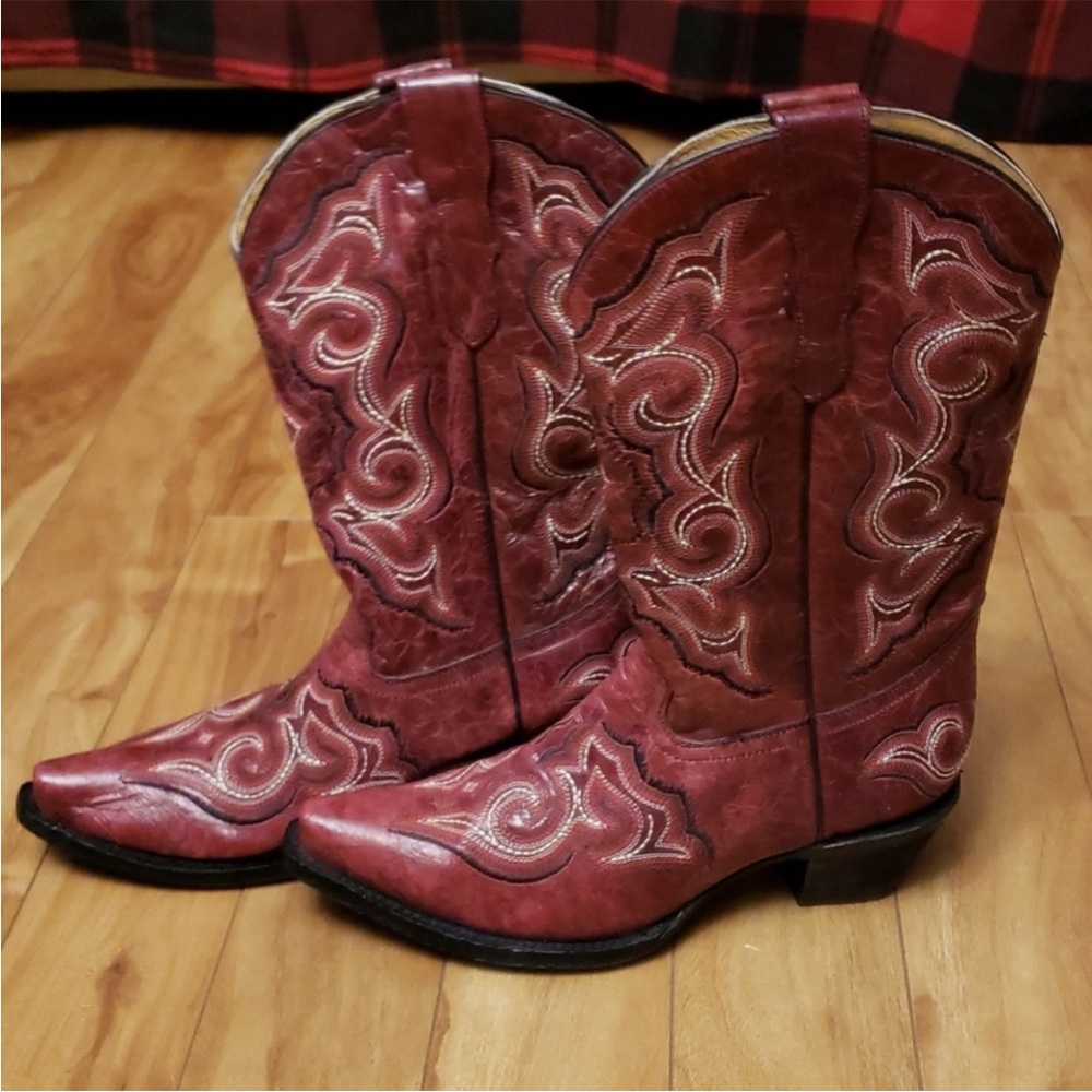 Stylish Corral Red Western Cowboy Boots